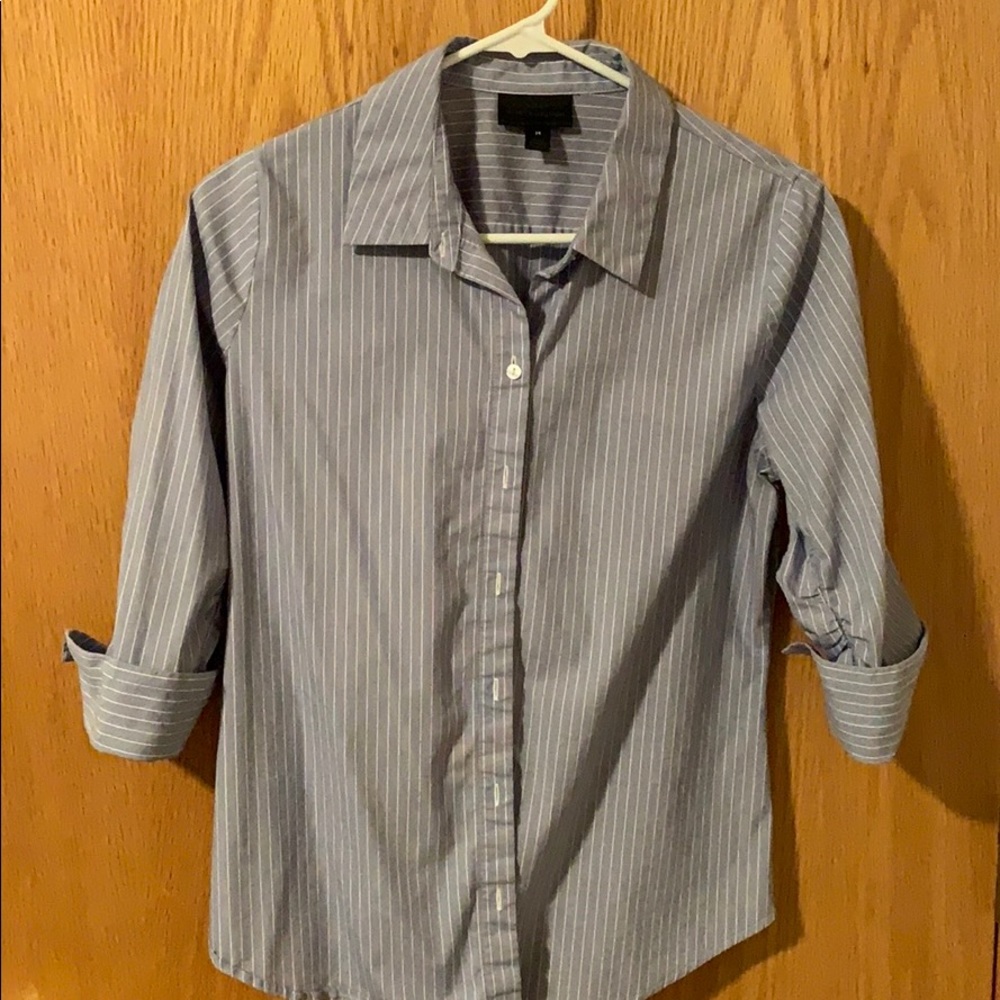 3/4 length sleeve, button up shirt